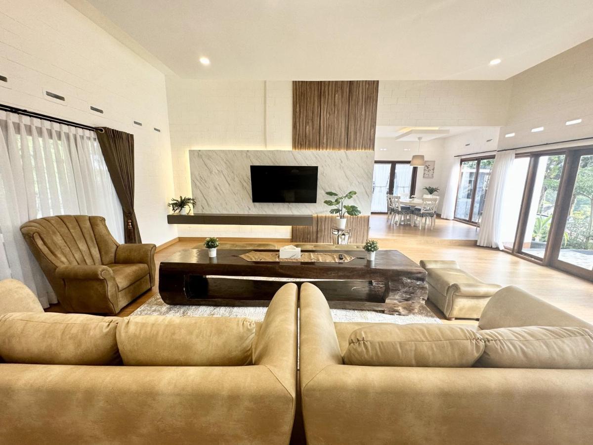Villa Putih Le Cordon バンドゥン エクステリア 写真